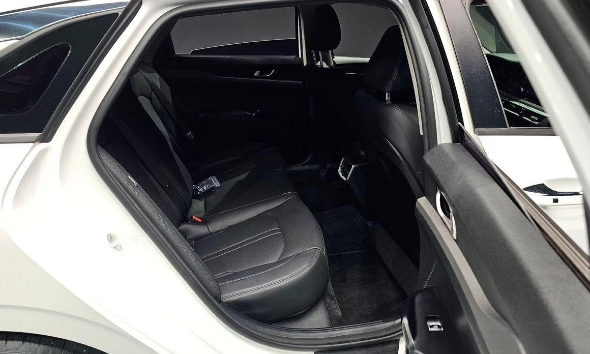 Kia K5 | Mobile.bg   11