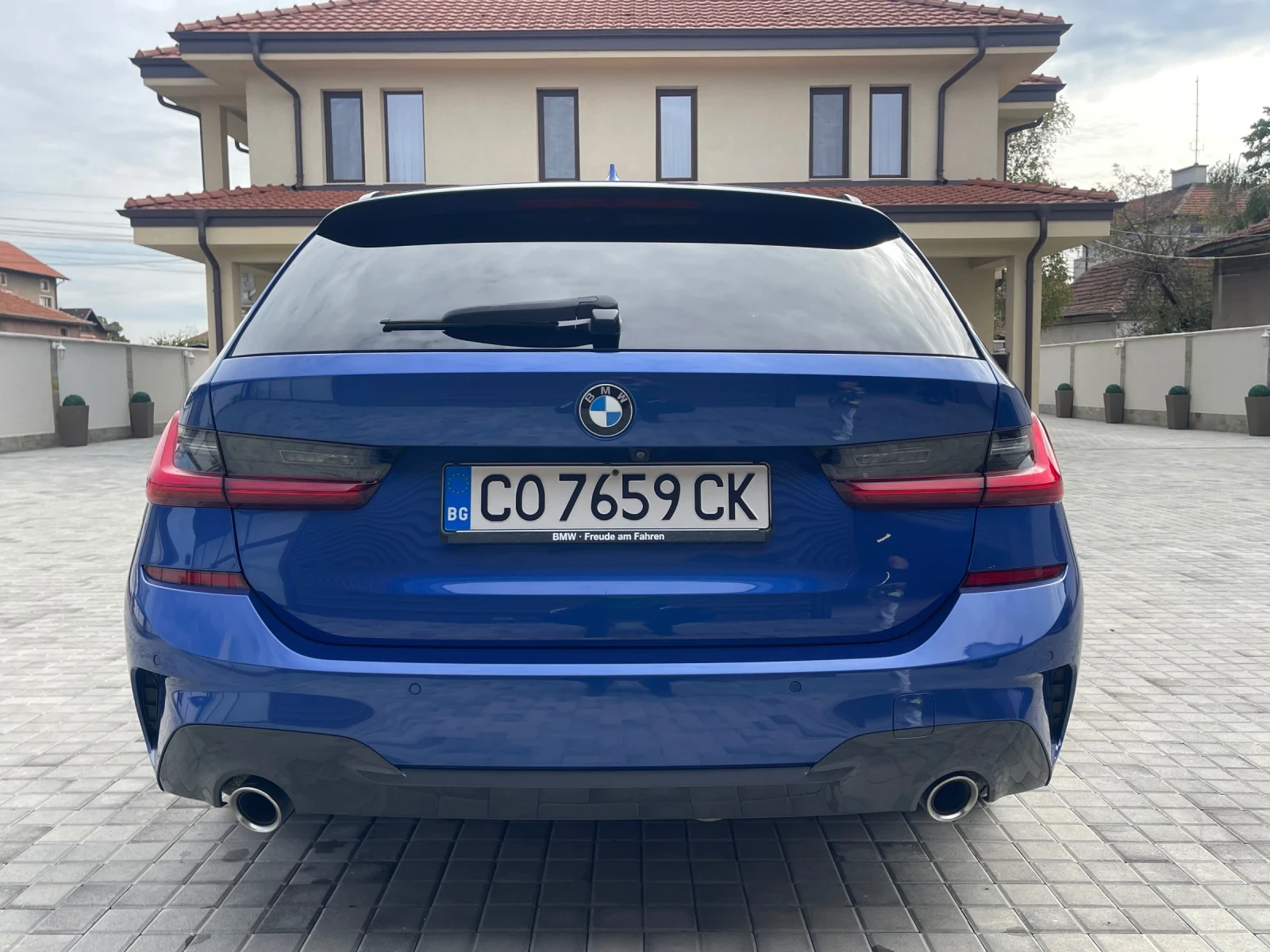 BMW 320  - изображение 8