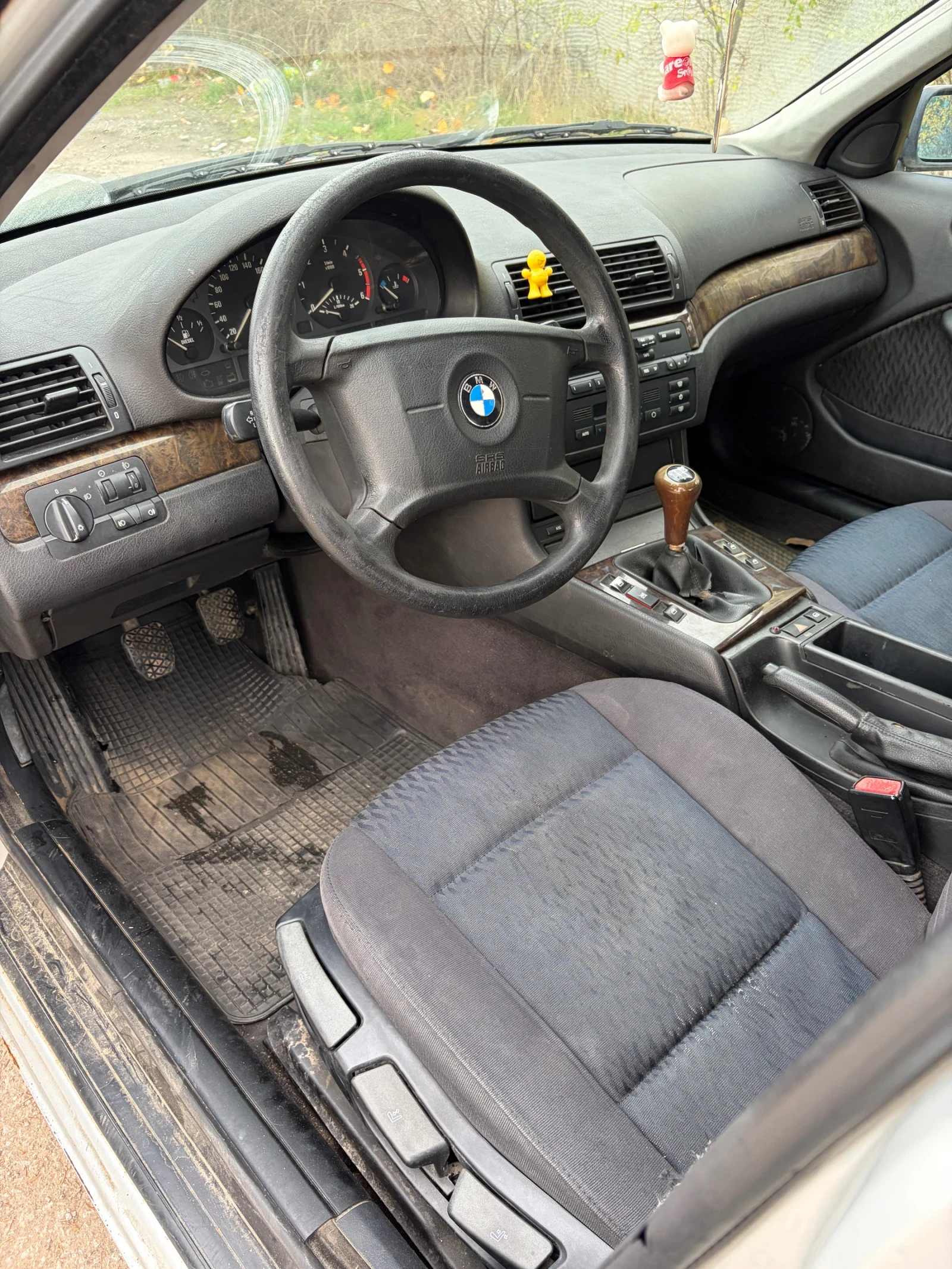 BMW 320  - изображение 6