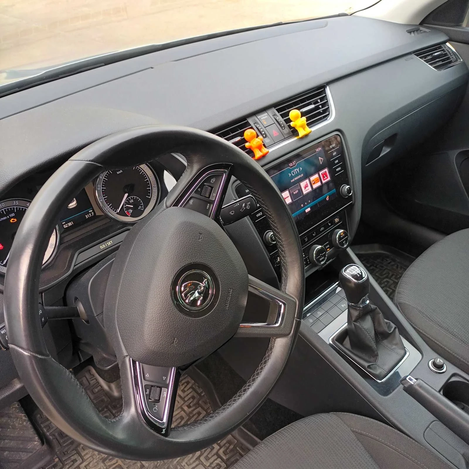 Skoda Octavia 1, 6 TDI  - изображение 7