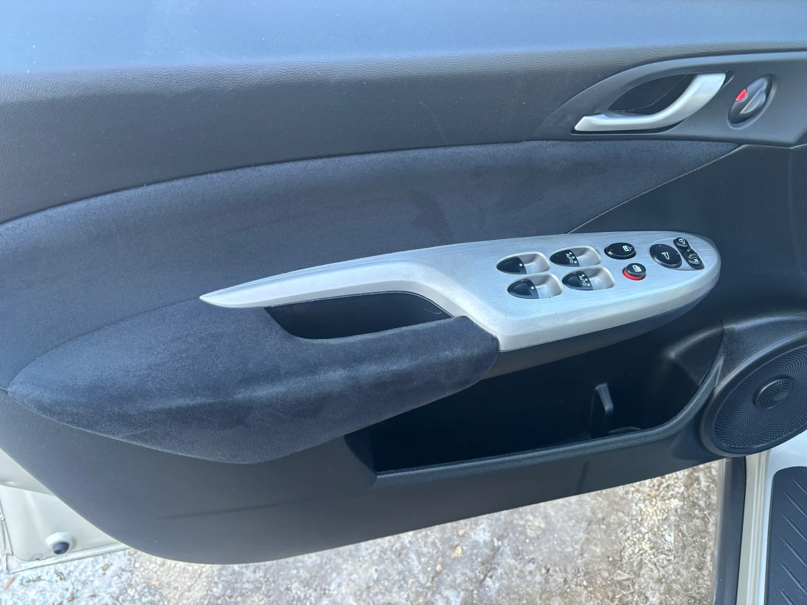 Honda Civic 2007+ 1.8+ ПАНОРАМА+ НОВИ ГУМИ - изображение 8