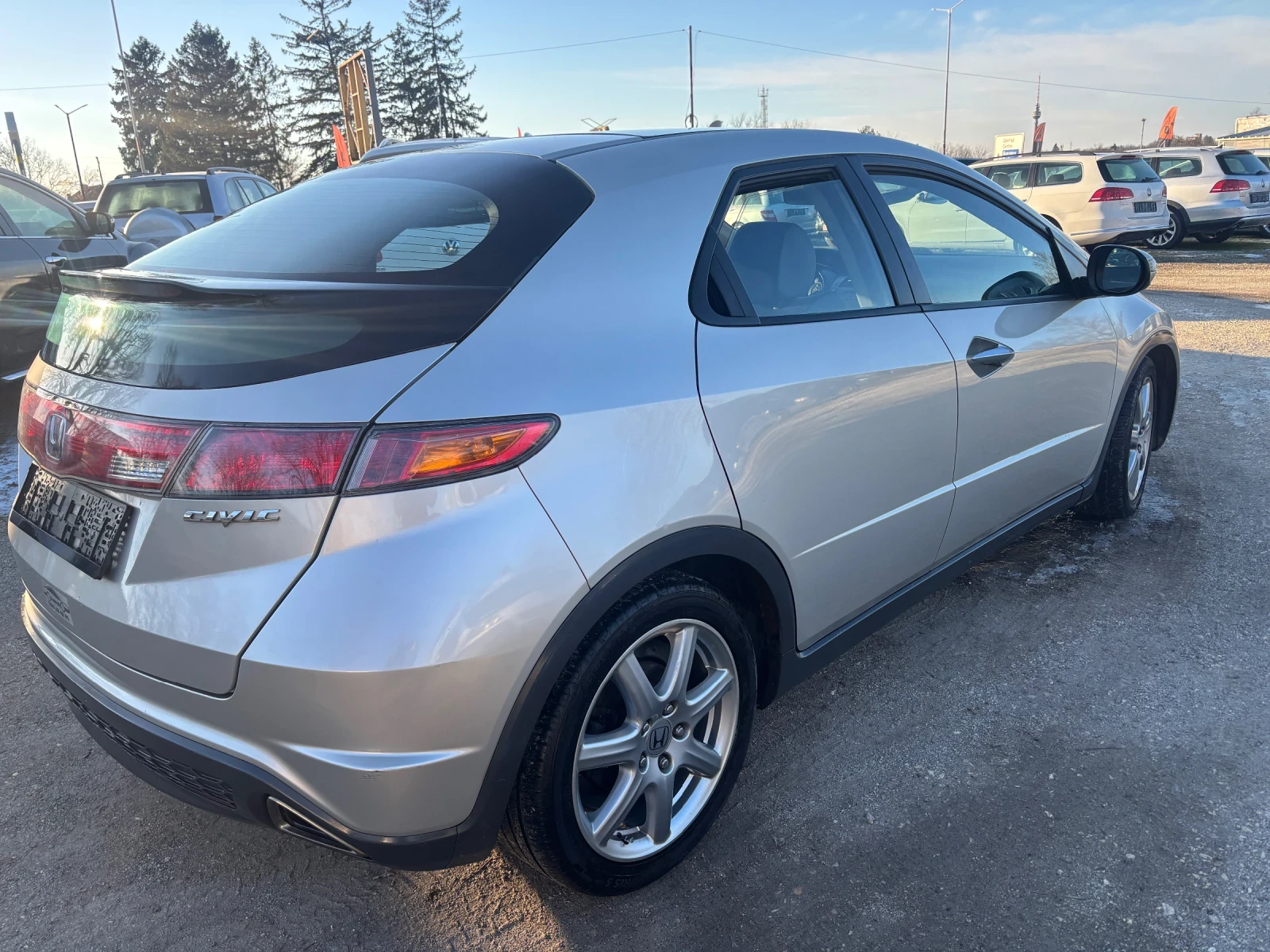 Honda Civic 2007+ 1.8+ ПАНОРАМА+ НОВИ ГУМИ - изображение 4