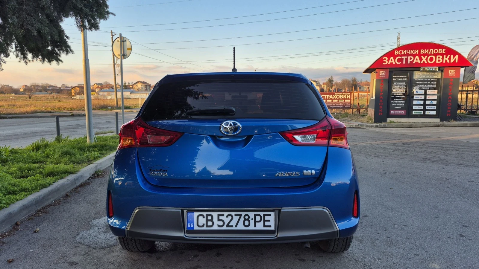 Toyota Auris 1.8 Hybrid* ���������* 4.5/100��* ������ | Mobile.bg � ����������� 4