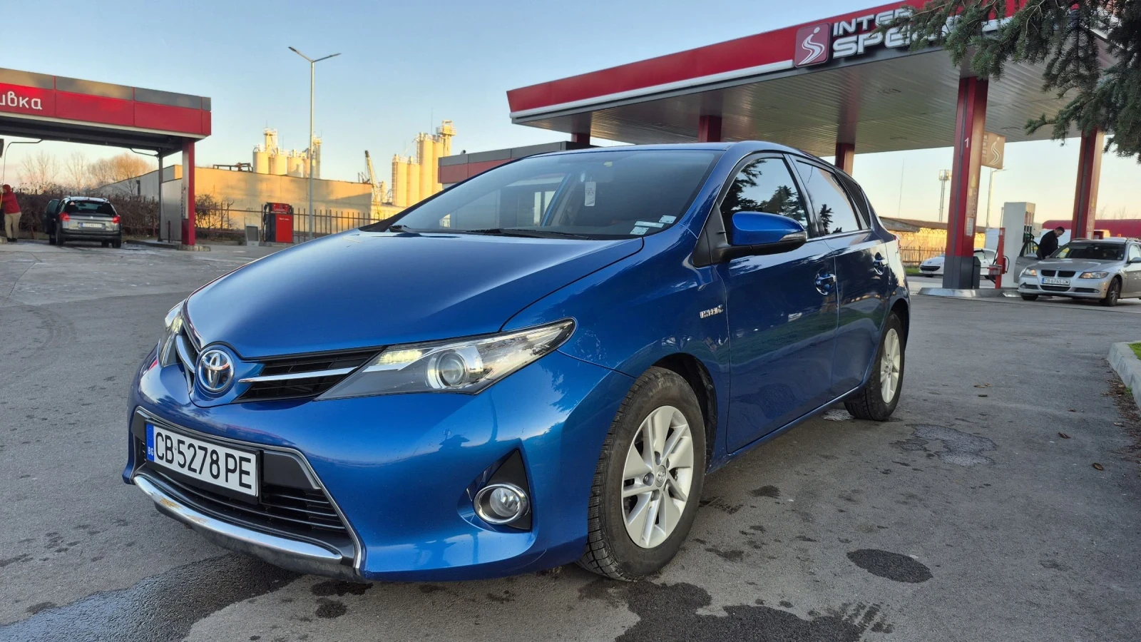 Toyota Auris 1.8 Hybrid* ���������* 4.5/100��* ������ | Mobile.bg � ����������� 1