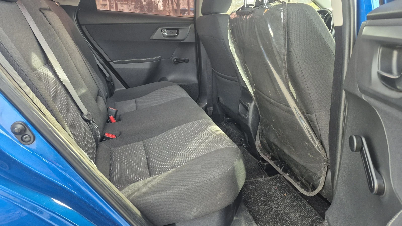 Toyota Auris 1.8 Hybrid* Перфектна* 4.5/100км* БАРТЕР - изображение 10