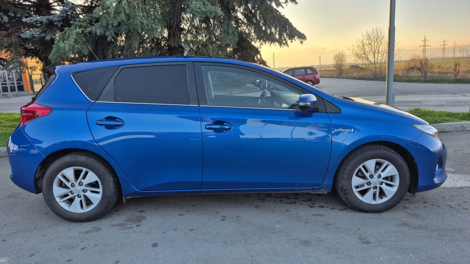Toyota Auris 1.8 Hybrid* ���������* 4.5/100��* ������ | Mobile.bg � ����������� 6