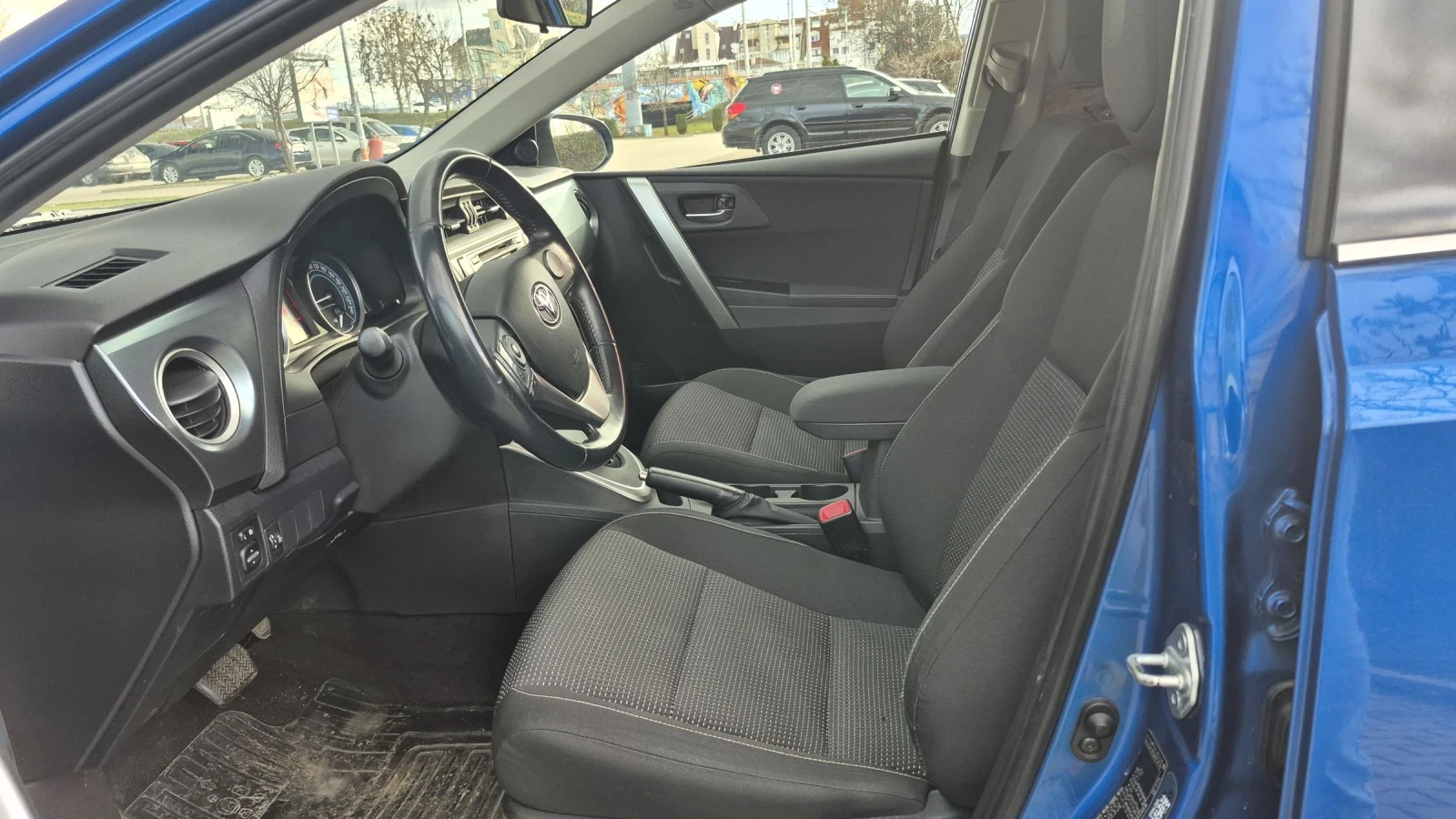 Toyota Auris 1.8 Hybrid* ���������* 4.5/100��* ������ | Mobile.bg � ����������� 8