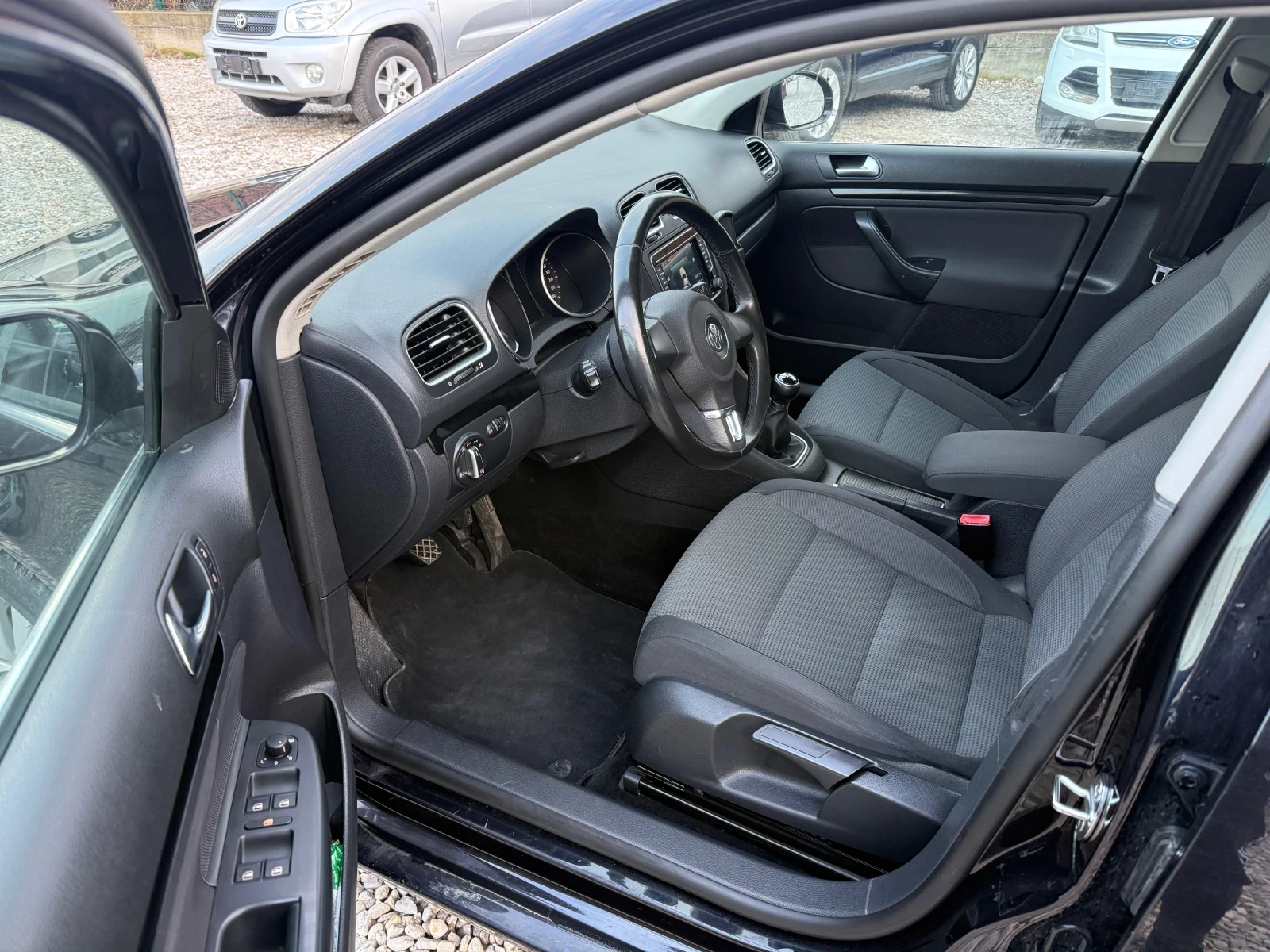 VW Golf Variant 1.6 TDI, снимка 6 - Автомобили и джипове - 53763460