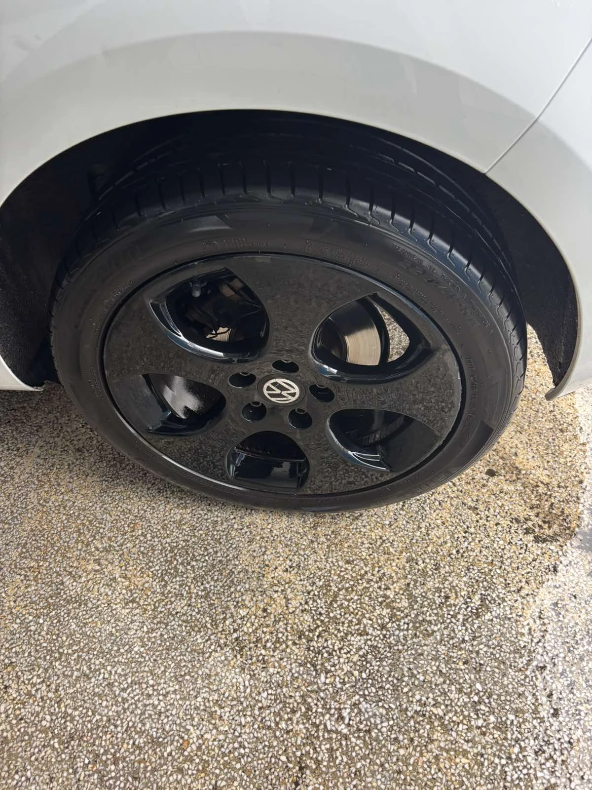 VW Golf 1.6 TDI, снимка 4 - Автомобили и джипове - 53861686