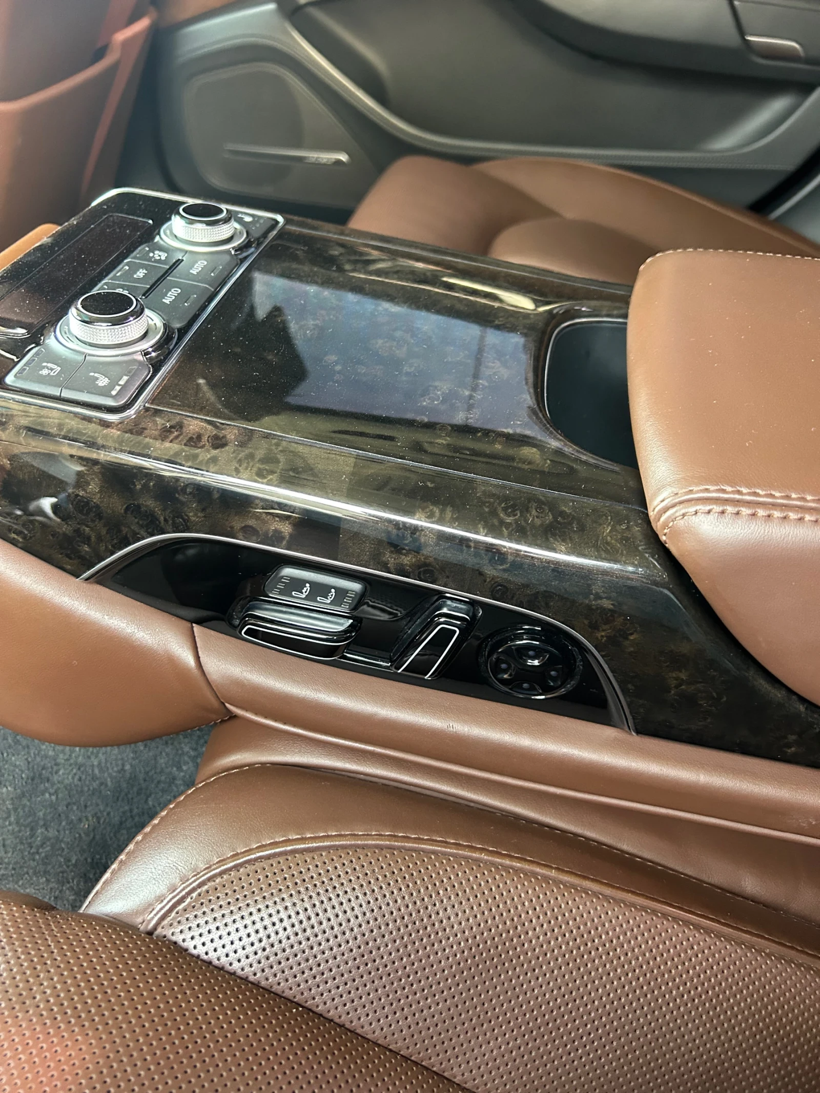 Audi A8  L/4.2TDI/TV/DISTR/BOSE/CAMERA/�����/���� | Mobile.bg � ����������� 16
