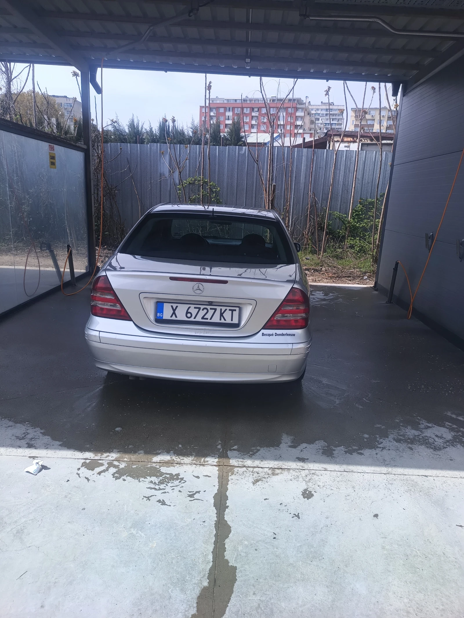 Mercedes-Benz C 220 2.2 cdi, снимка 2 - Автомобили и джипове - 54236091