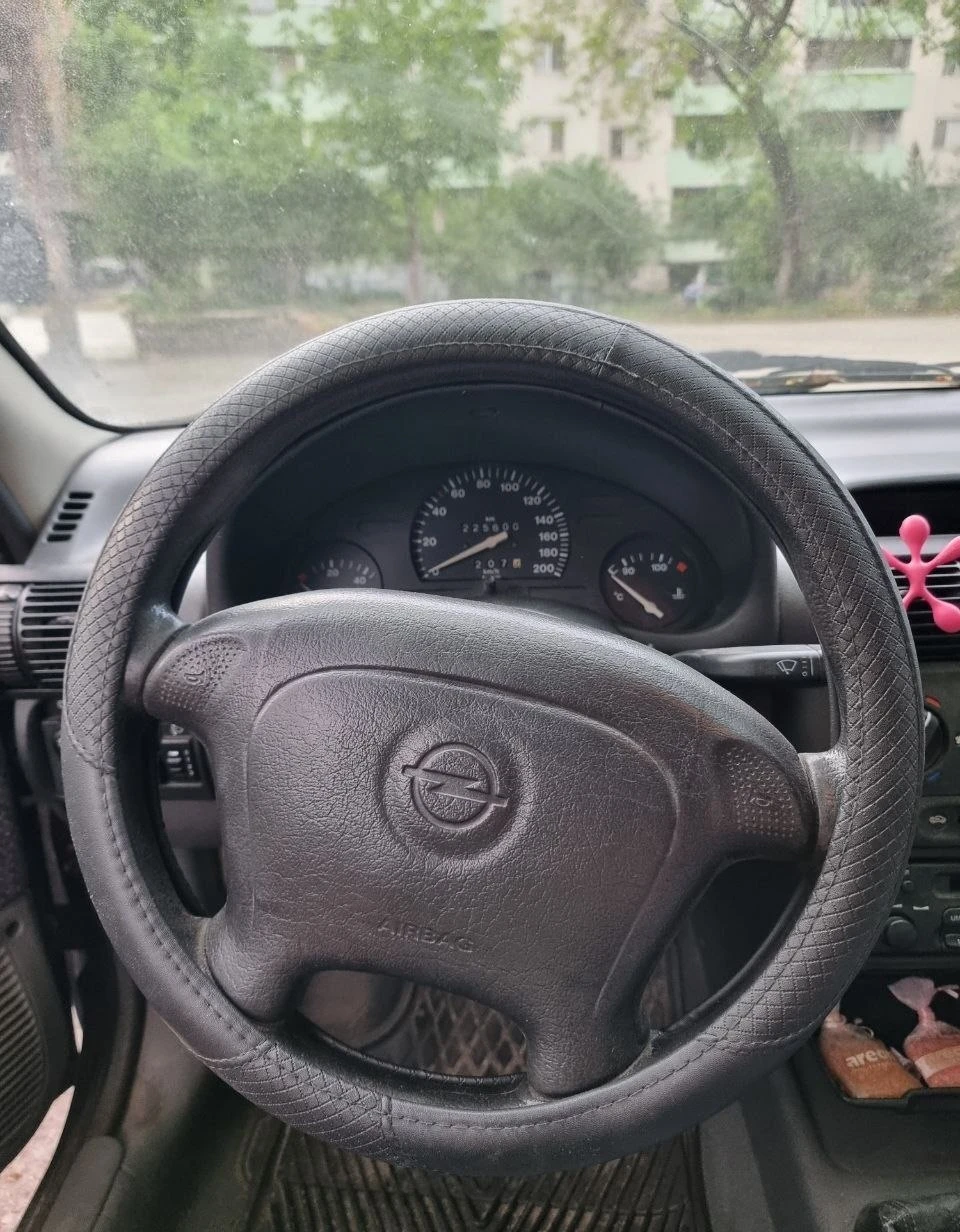 Opel Corsa, снимка 6 - Автомобили и джипове - 54512215