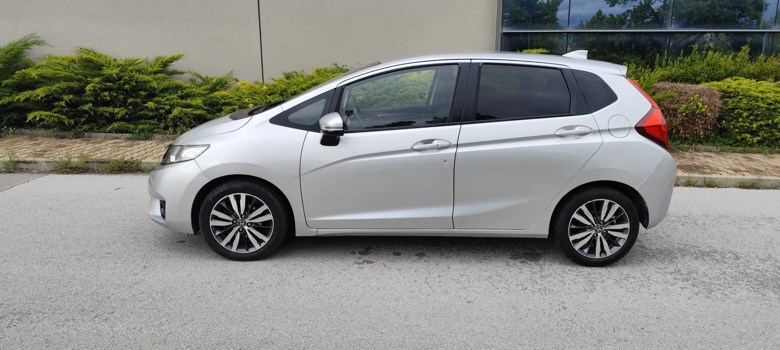 Honda Jazz 1, 3 БЕНЗИН , 103k.s., снимка 3 - Автомобили и джипове - 54623271