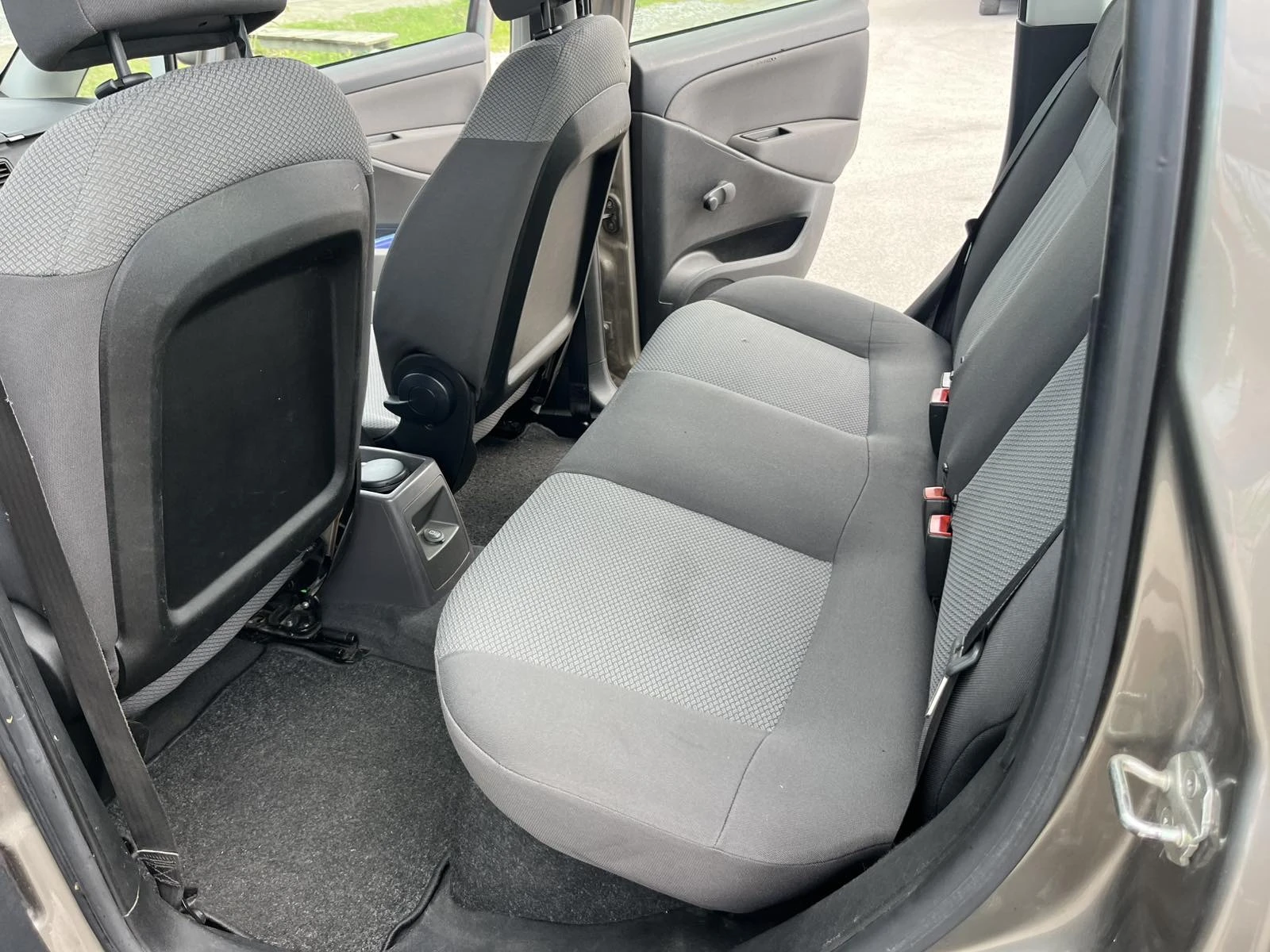 Fiat Idea 1.4I 78кс ГАЗОВ ИНЖЕКЦИОН ВНОС ИТАЛИЯ, снимка 9 - Автомобили и джипове - 54762071