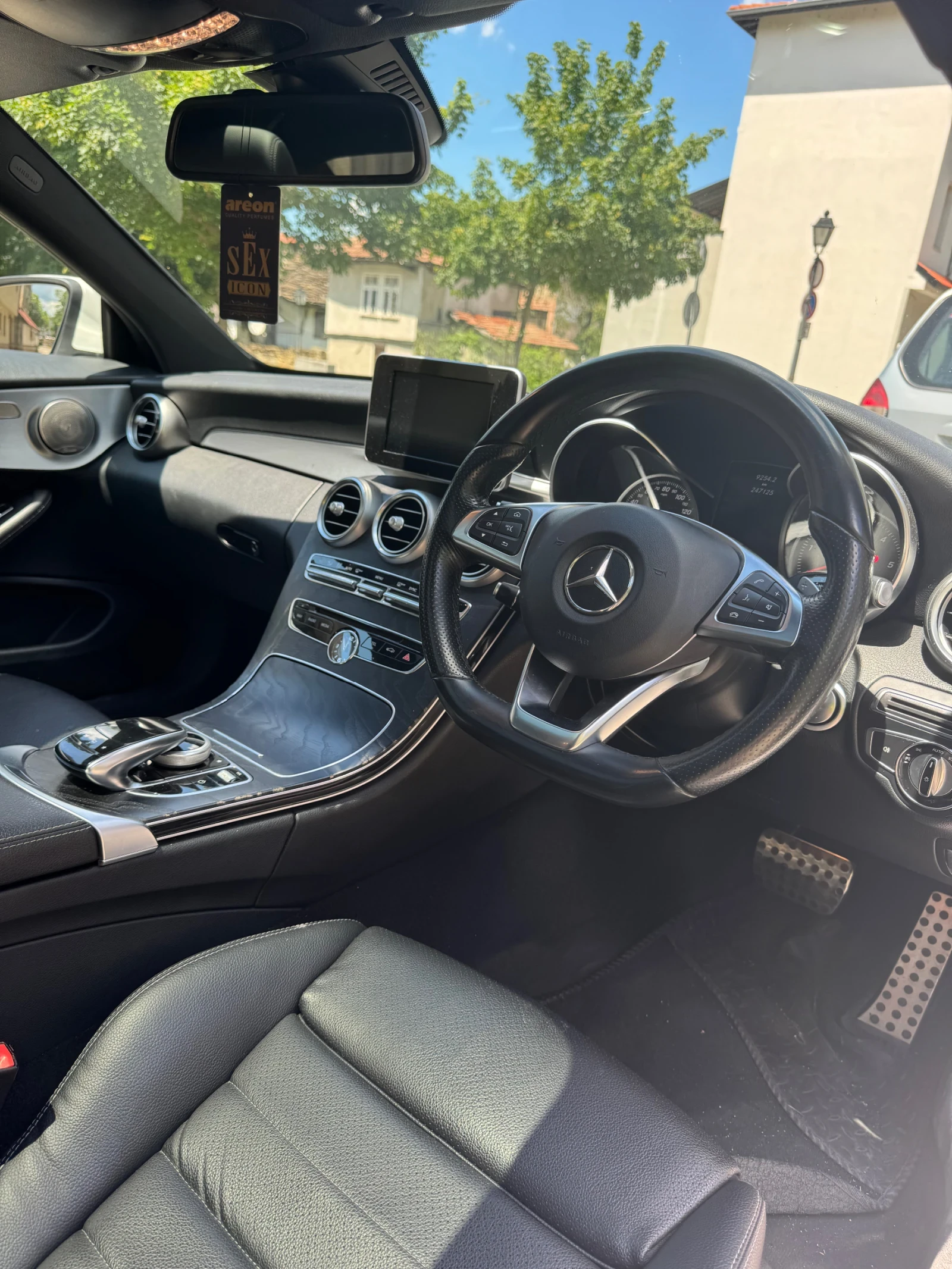 Mercedes-Benz C 220, снимка 4 - Автомобили и джипове - 54852784