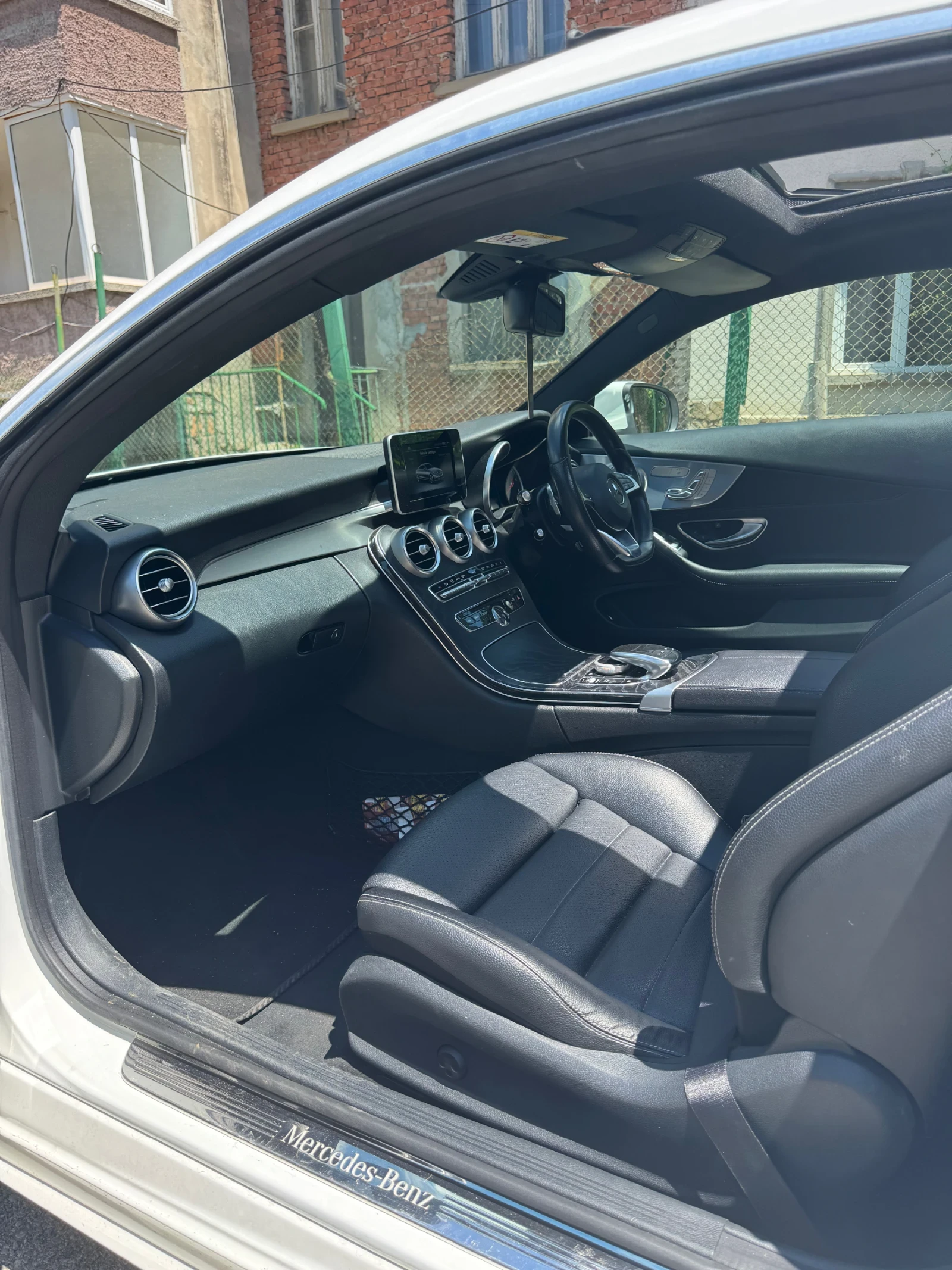 Mercedes-Benz C 220, снимка 6 - Автомобили и джипове - 54852784