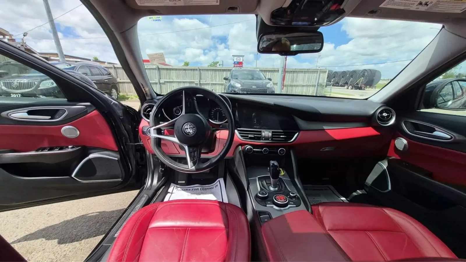 Alfa Romeo Giulia TI Q4 !PANO! !КАМЕРИ! #SPECIAL#, снимка 12 - Автомобили и джипове - 54962556