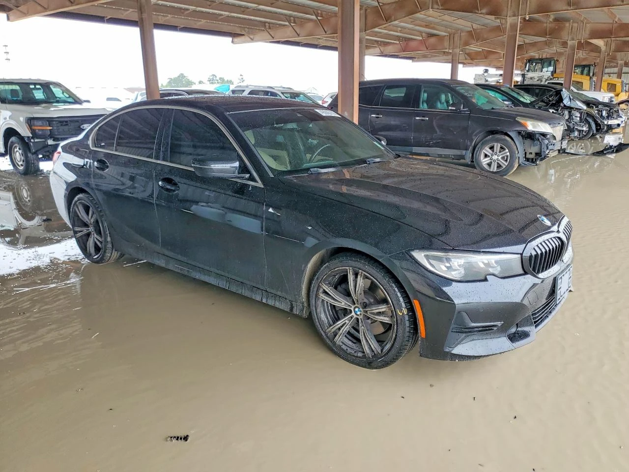 BMW 330 2.0l I, снимка 4 - Автомобили и джипове - 55093459