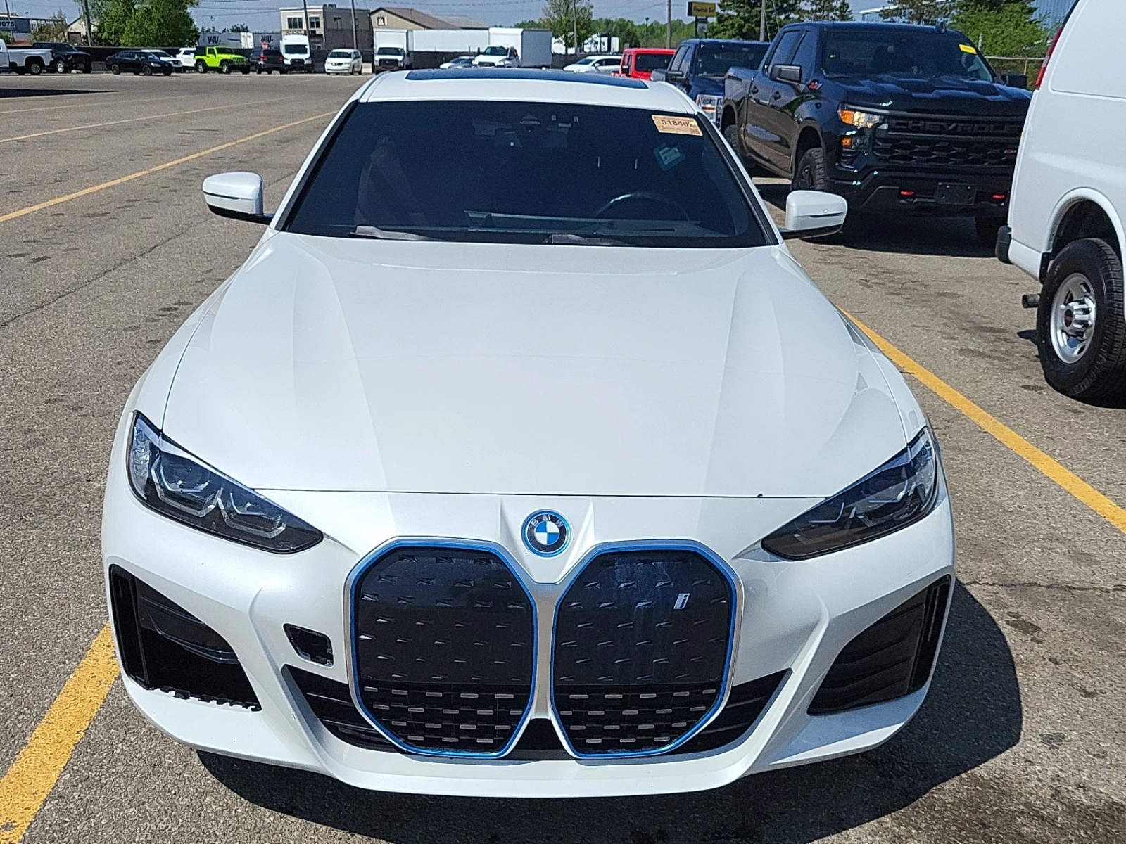 BMW i4 eDrive40 Gran Coupé / Panorama /, снимка 2 - Автомобили и джипове - 55277957