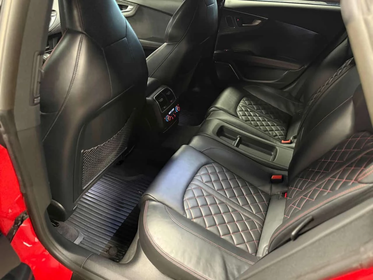 Audi A7 * 3.0T Competition * CARFAX * ЦЕНА ДО БГ, снимка 11 - Автомобили и джипове - 55433161