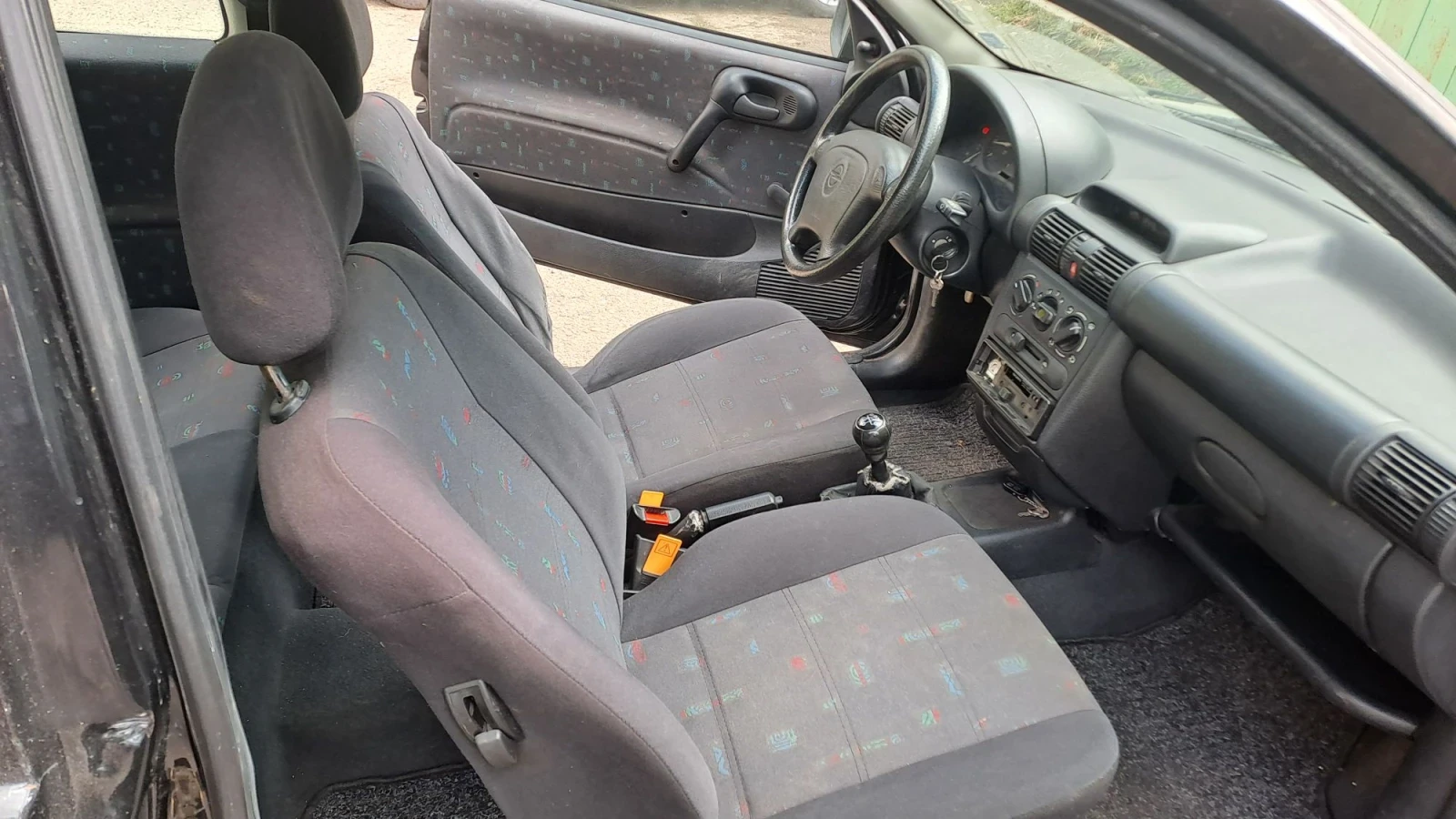 Opel Corsa 1.2 X12SZ, снимка 5 - Автомобили и джипове - 56057366