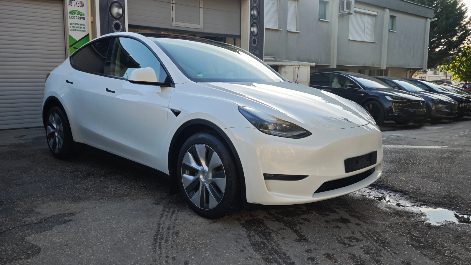 Tesla Model Y Long Range AWD, снимка 3 - Автомобили и джипове - 56160192