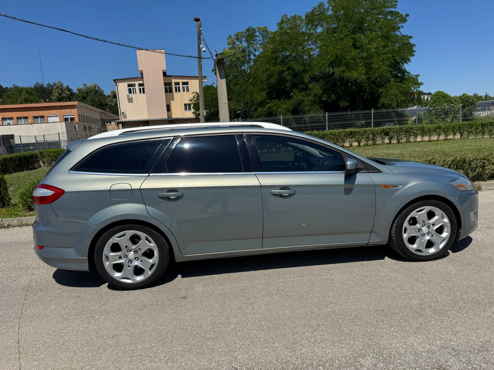 Ford Mondeo 2.5 T, снимка 4 - Автомобили и джипове - 56189050