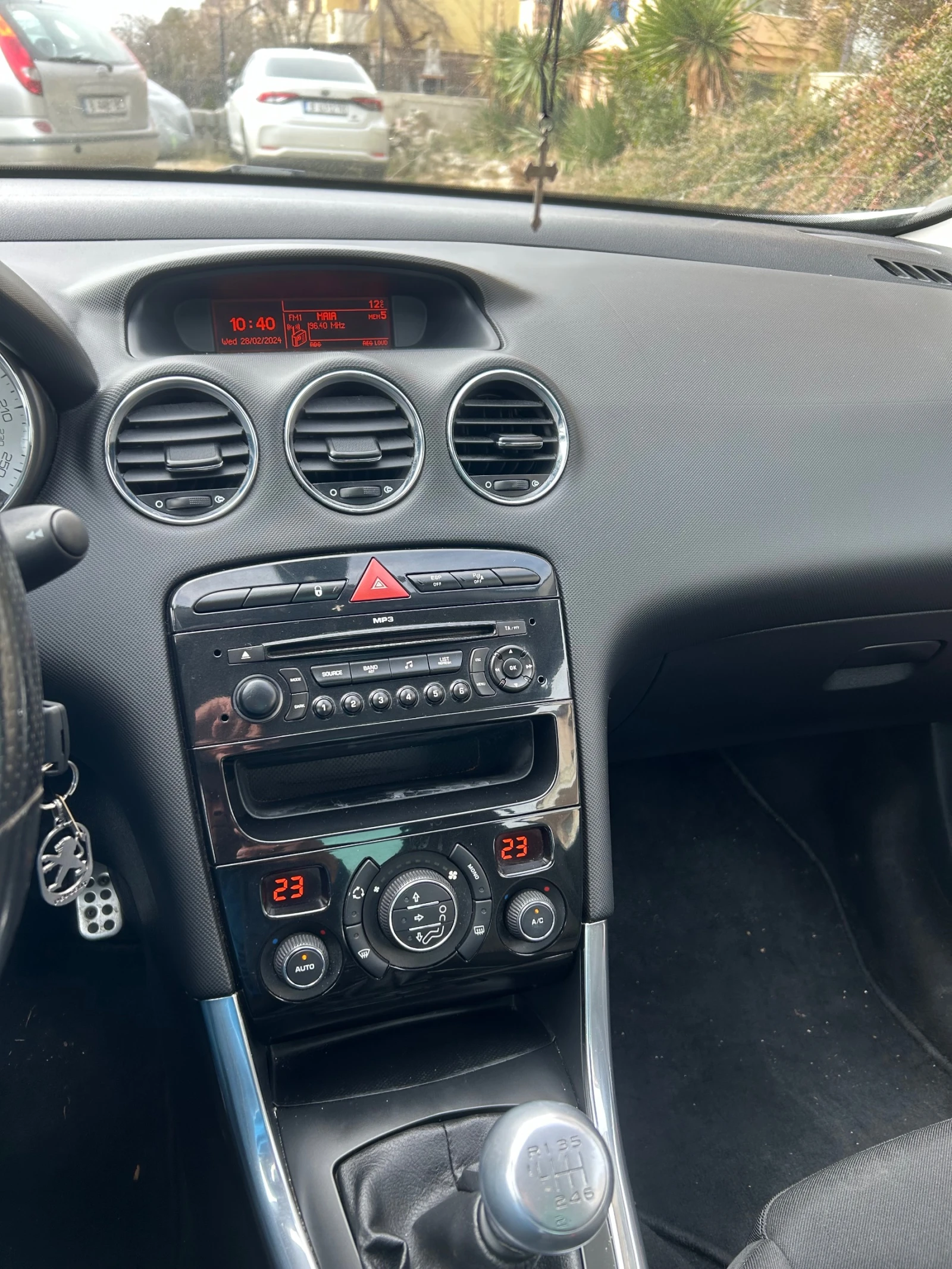 Peugeot 308 CC, снимка 11 - Автомобили и джипове - 56552267