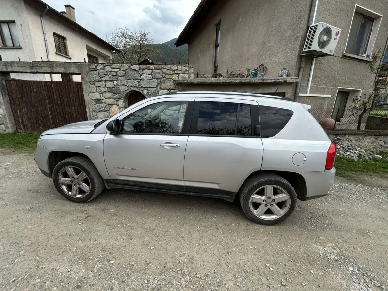 Jeep Compass, снимка 4 - Автомобили и джипове - 49879950