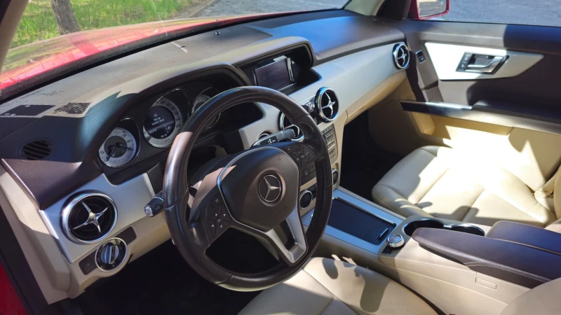 Mercedes-Benz GLK 350 - 4 MATIC, снимка 9 - Автомобили и джипове - 52395677