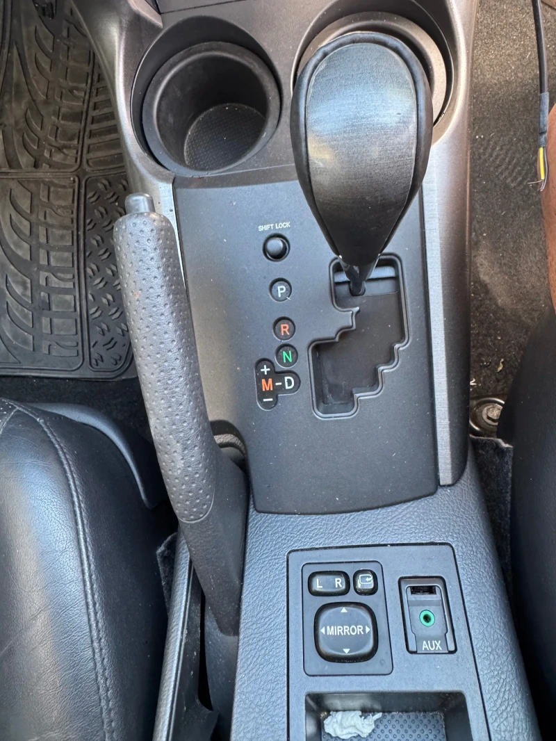 Toyota Rav4 2.2D4D Face Lift, снимка 9 - Автомобили и джипове - 51549977