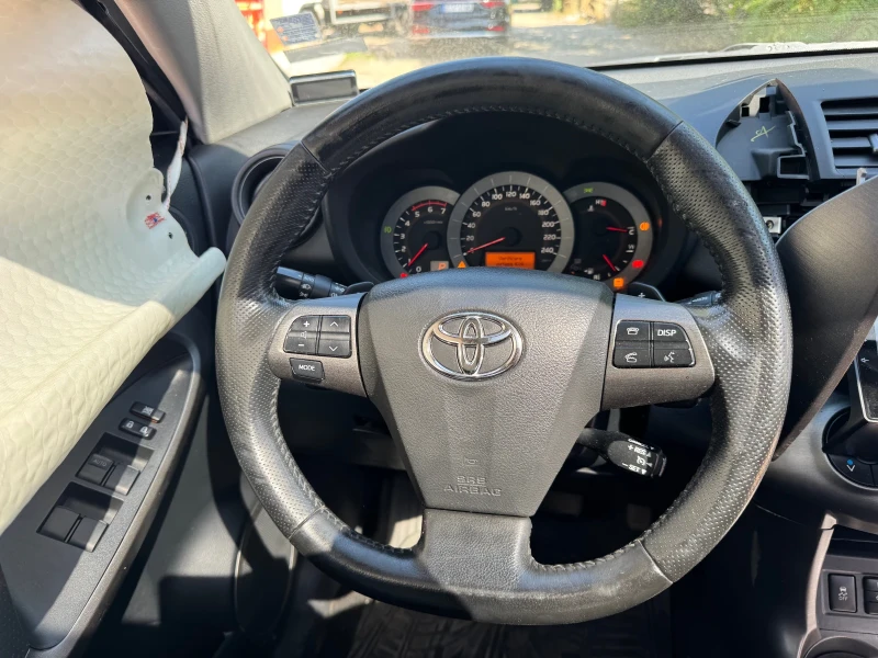 Toyota Rav4 2.2D4D Face Lift, снимка 5 - Автомобили и джипове - 51549977