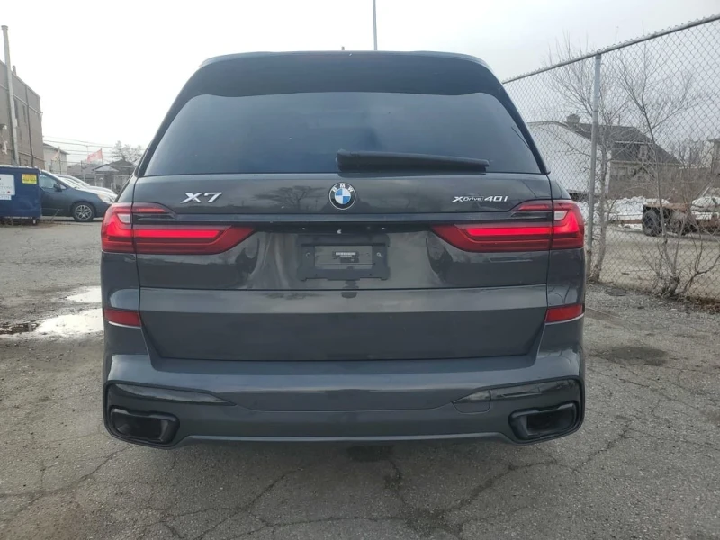 BMW X7 xDrive40i* Distronic* Алкантара* Head Up* Автокред, снимка 4 - Автомобили и джипове - 52678063