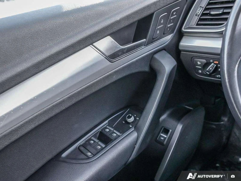 Audi Q5 * quattro Premium Plus * CARFAX * ЦЕНА ДО БГ, снимка 13 - Автомобили и джипове - 53339806