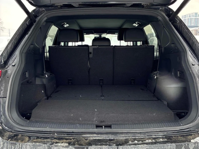 VW Tiguan * Highline * CARFAX * ПОДГРЕВ* ДИГИТАЛНО ТАБЛО* , снимка 13 - Автомобили и джипове - 53395960