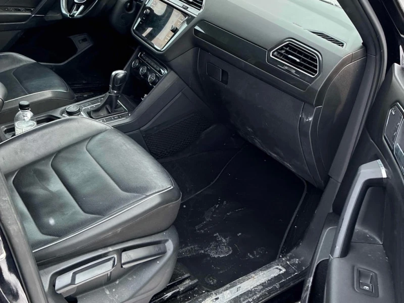 VW Tiguan * Highline * CARFAX * ПОДГРЕВ* ДИГИТАЛНО ТАБЛО* , снимка 15 - Автомобили и джипове - 53395960