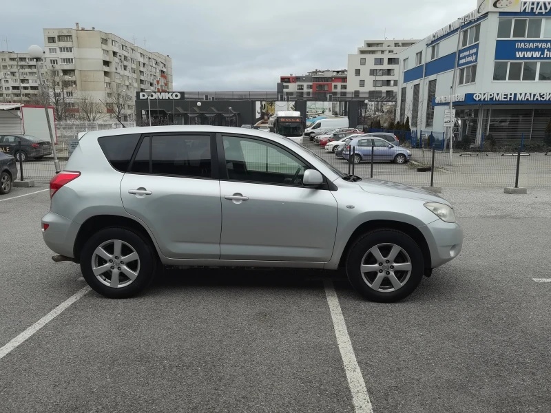 Toyota Rav4 2.2D4D 136 ks, снимка 3 - Автомобили и джипове - 53427861