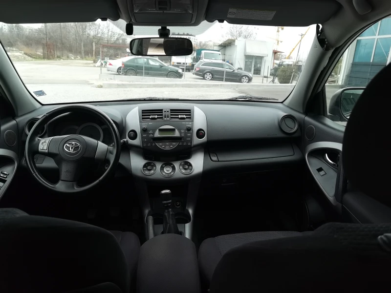 Toyota Rav4 2.2D4D 136 ks, снимка 7 - Автомобили и джипове - 53427861