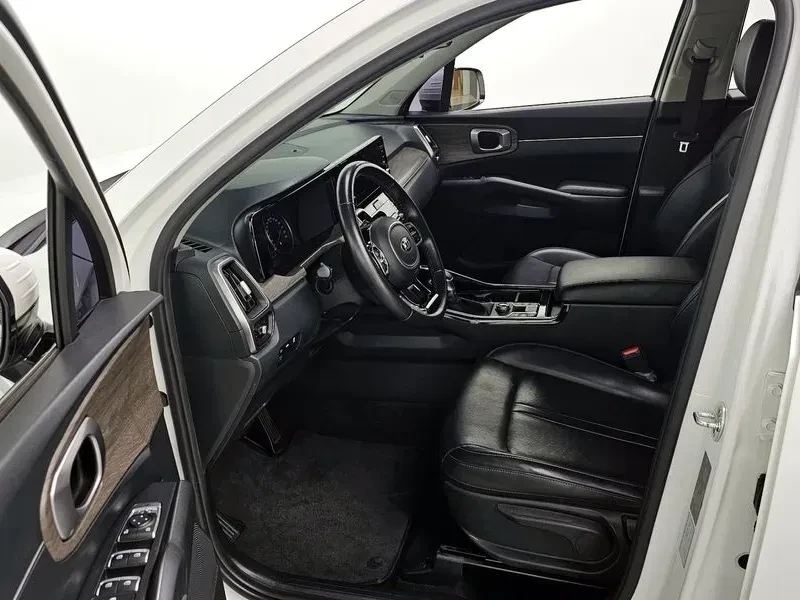 Kia Sorento 2.2 Trendy, снимка 7 - Автомобили и джипове - 56504471