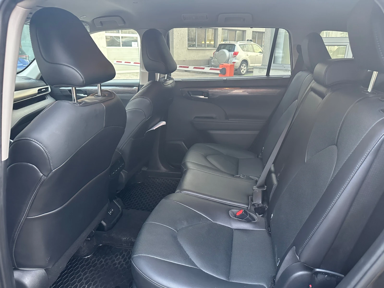Toyota Highlander  - изображение 10