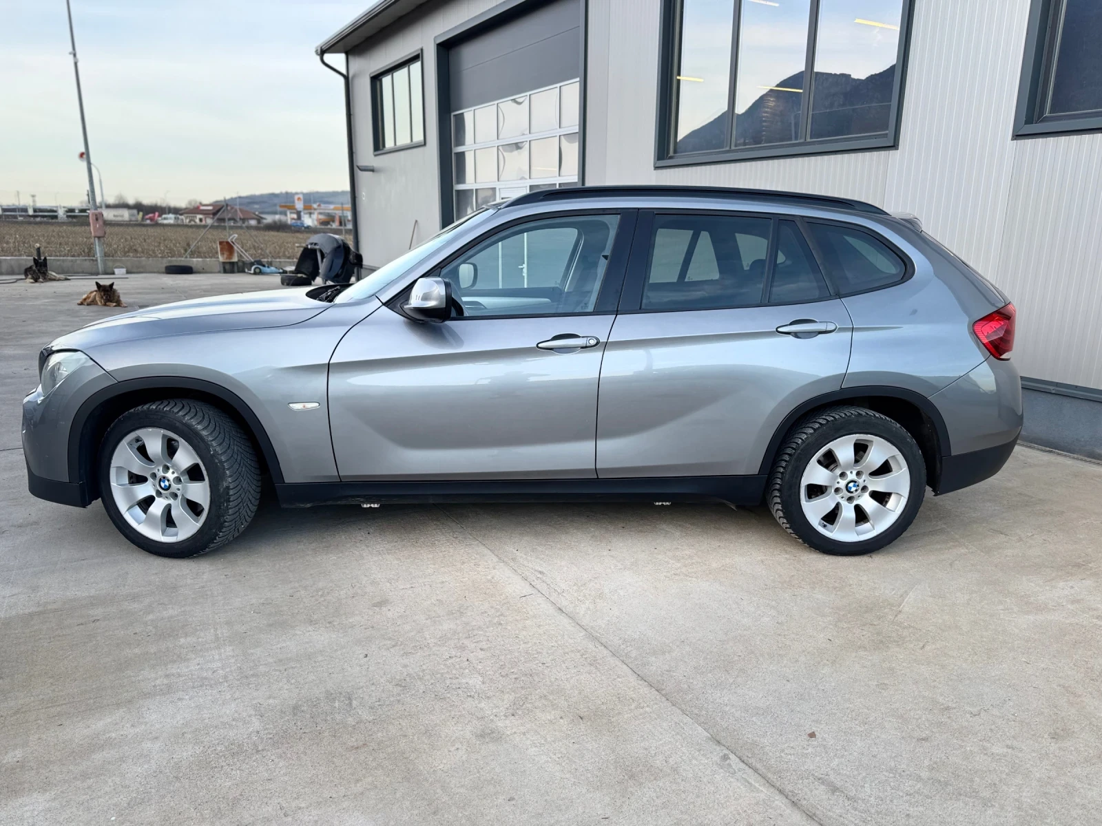BMW X1 2.0 X-DRIVE 177 PS - изображение 3