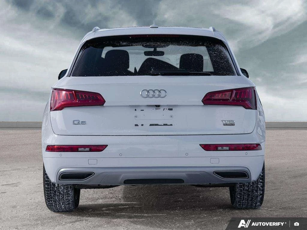 Audi Q5 * quattro Premium Plus * CARFAX * ЦЕНА ДО БГ - изображение 4