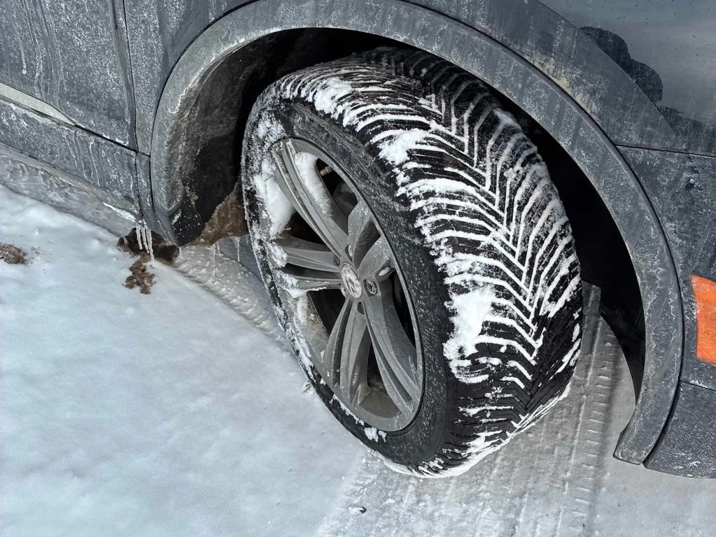 VW Tiguan * Highline * CARFAX * ПОДГРЕВ* ДИГИТАЛНО ТАБЛО*  - изображение 7