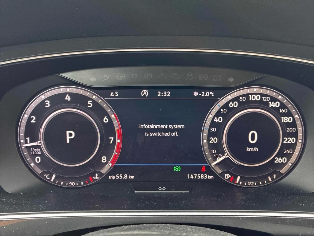 VW Tiguan * Highline * CARFAX * ПОДГРЕВ* ДИГИТАЛНО ТАБЛО*  - изображение 8