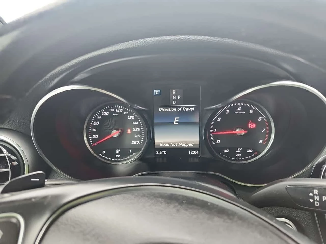 Mercedes-Benz GLC * 300 * * ПАНОРАМА* * КАМЕРА ЗА ЗАДНО* * ПОДГРЕВ* , снимка 13 - Автомобили и джипове - 53975989