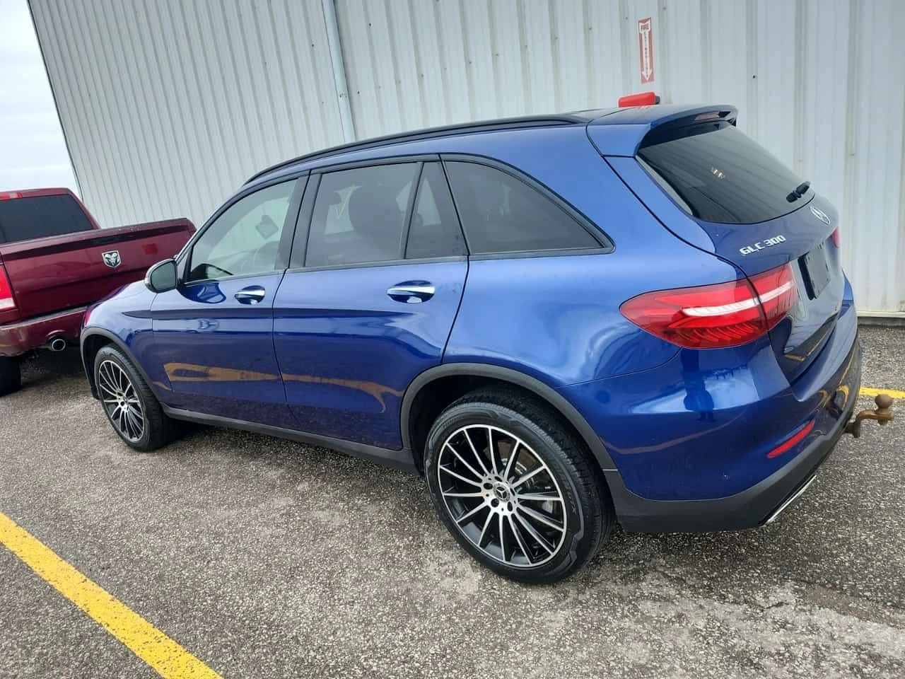 Mercedes-Benz GLC * 300 * * ПАНОРАМА* * КАМЕРА ЗА ЗАДНО* * ПОДГРЕВ* , снимка 4 - Автомобили и джипове - 53975989