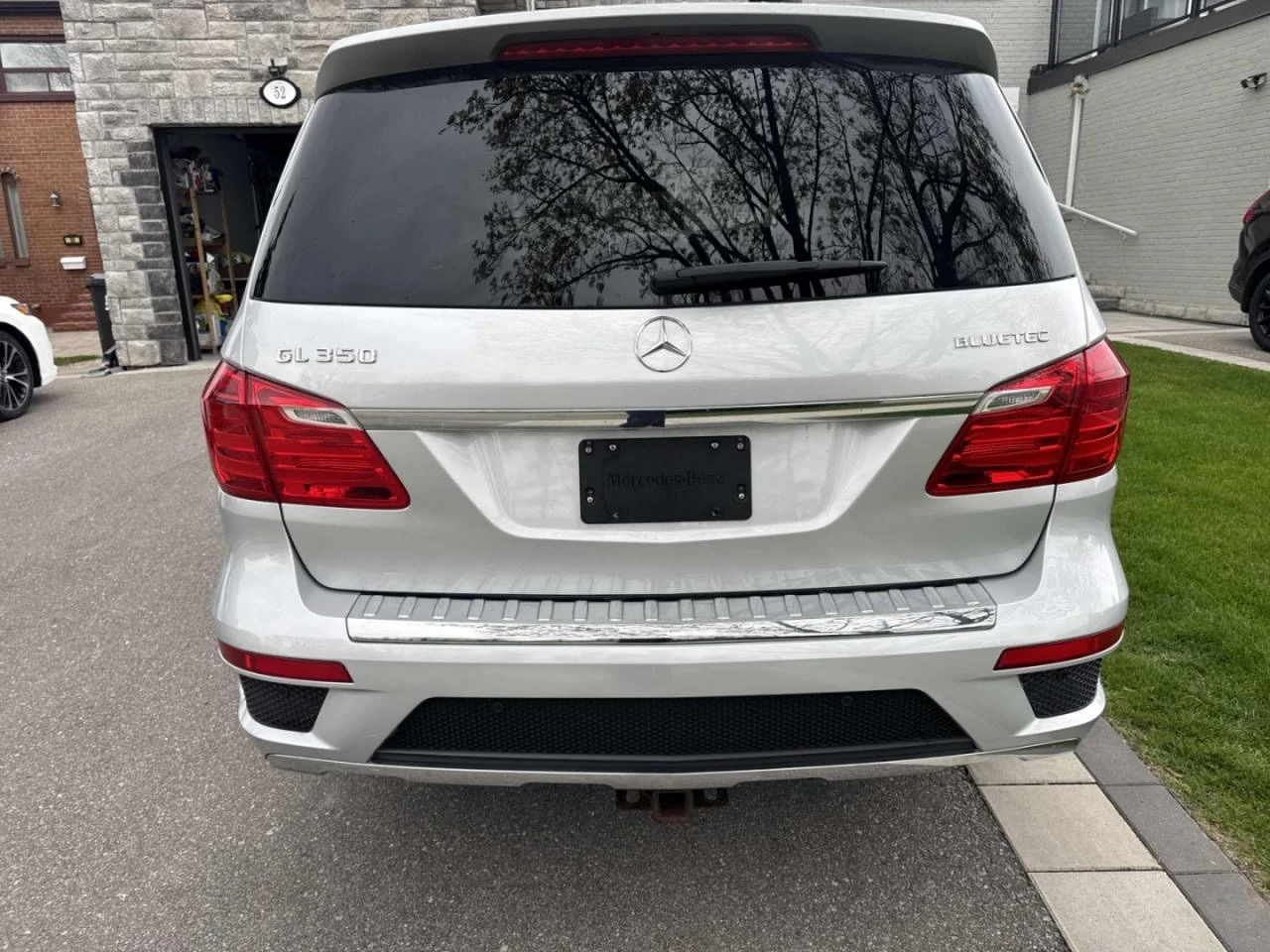 Mercedes-Benz GL 350 AMG-pkg| Air Suspension | 360 | Soft Close | Пано , снимка 3 - Автомобили и джипове - 54465907