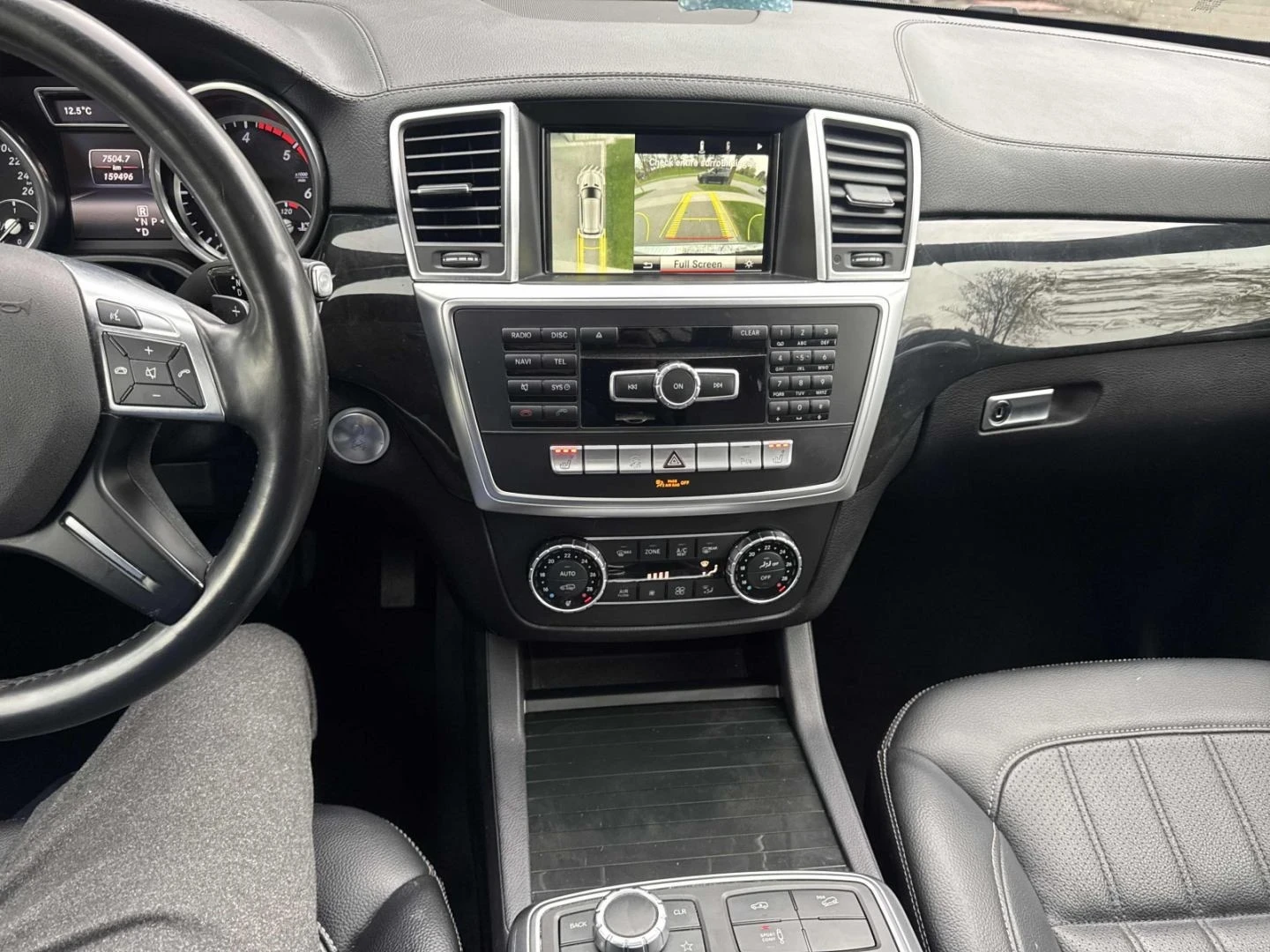 Mercedes-Benz GL 350 AMG-pkg| Air Suspension | 360 | Soft Close | Пано , снимка 8 - Автомобили и джипове - 54465907