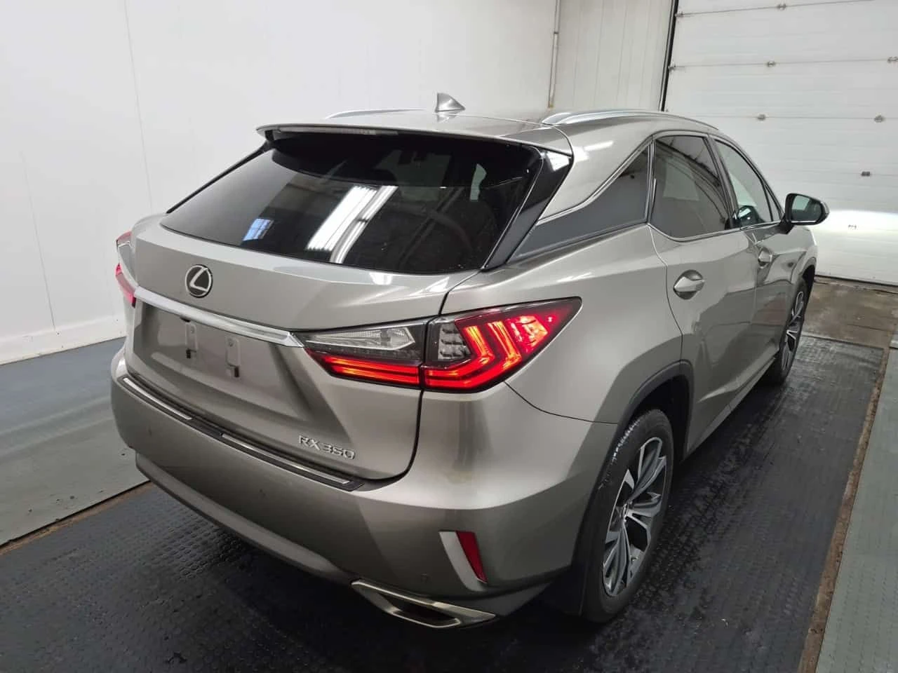 Lexus RX 350 ОБДУХВАНЕ| ПАМЕТ| ПАНОРАМА| CARFAX| , снимка 3 - Автомобили и джипове - 54869744