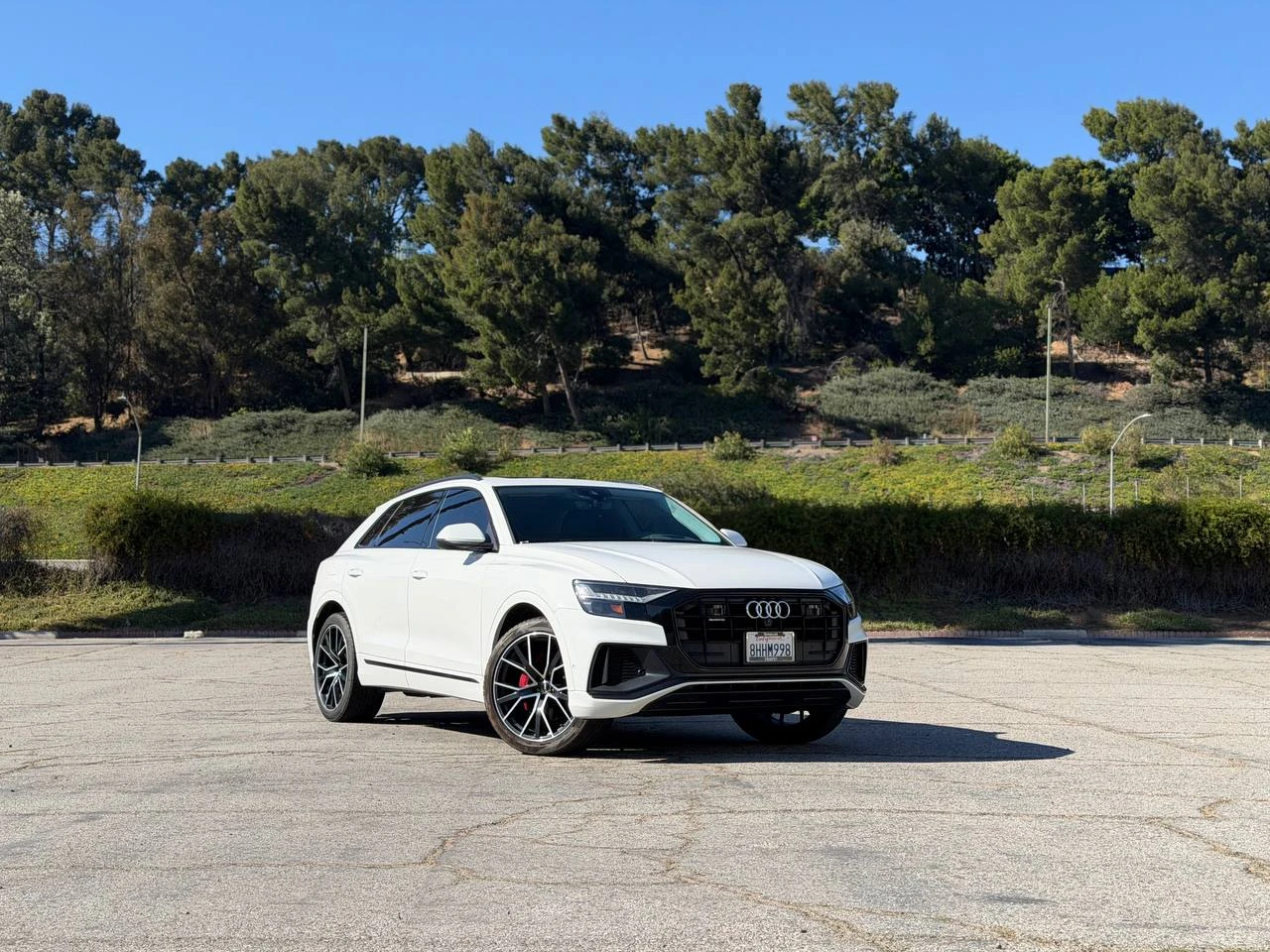 Audi Q8 PRESTIGE* S-LINE* МАСАЖ* ОБДУХ* PANO* MATRIX* КРАЙ, снимка 3 - Автомобили и джипове - 55147750